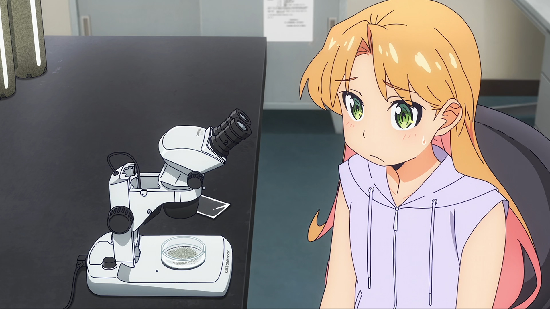 Ruri realizes how much work it'll take to go through all her sand samples to track down the origin of the sapphire (episode 4)